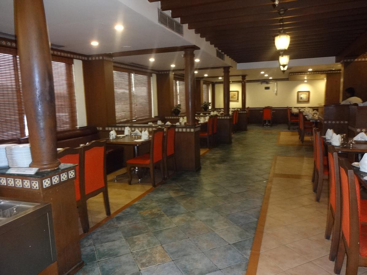 Hotel Grand Palace Chennai Eksteriør billede